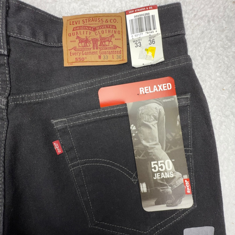 Levi 550 Relaxed Fit Jeans Mens 33x36 Black Denim 005500260 Made in Canada NWT